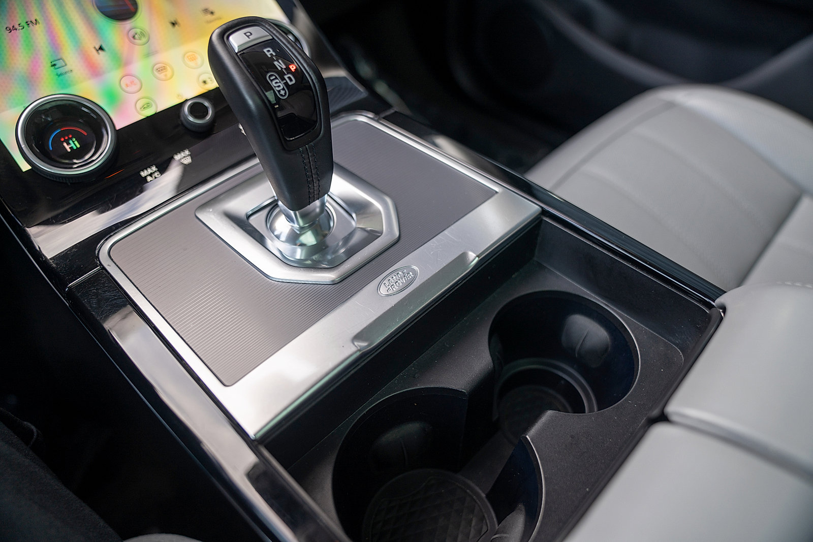 Used 2020 Land Rover Range Rover Evoque SE image 14