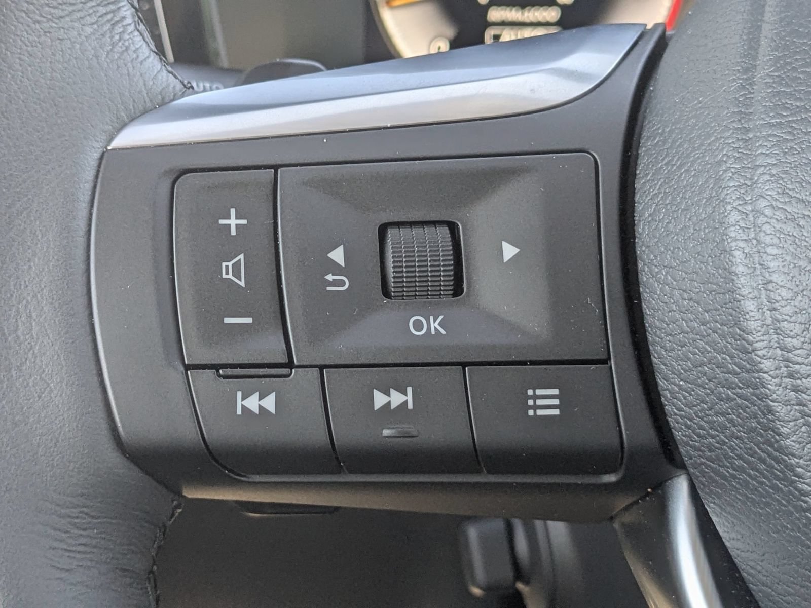 Used 2025 INFINITI QX60 Luxe AWD/4WD image 17