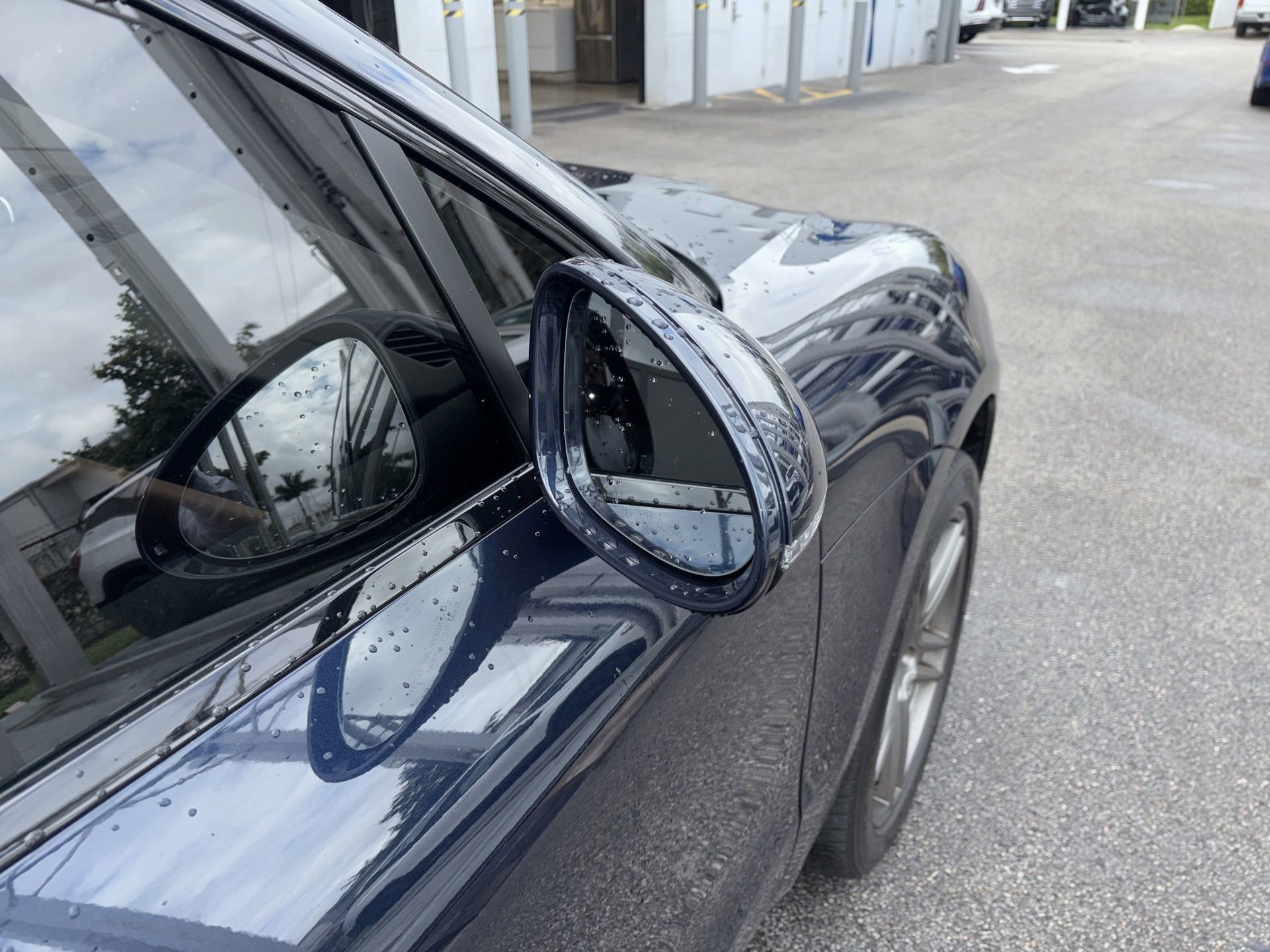 Used 2020 Porsche Macan Base image 10