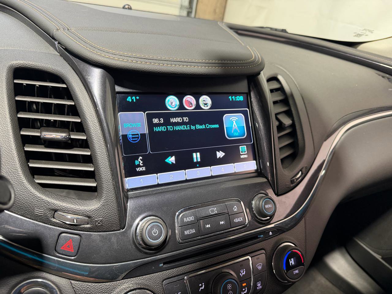 Used 2015 Chevrolet Impala LTZ image 29