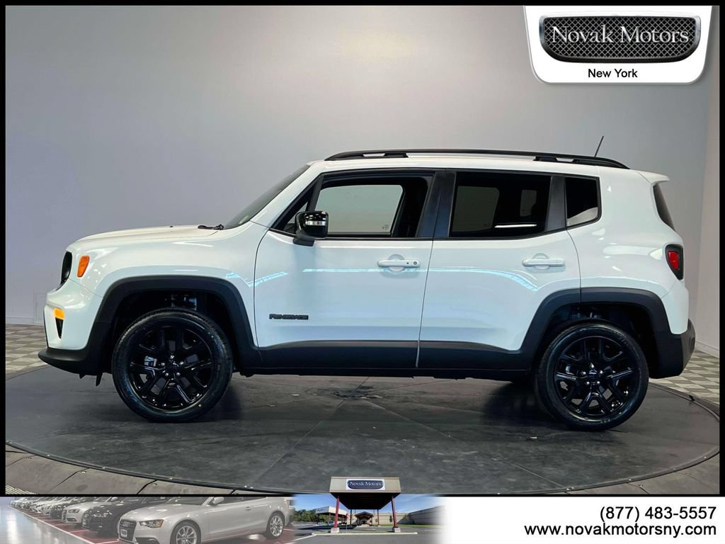 Used 2022 Jeep Renegade Altitude AWD/4WD image 5