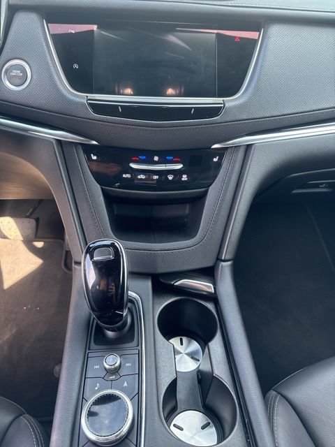 Used 2025 Cadillac XT5 Premium Luxury FWD image 7