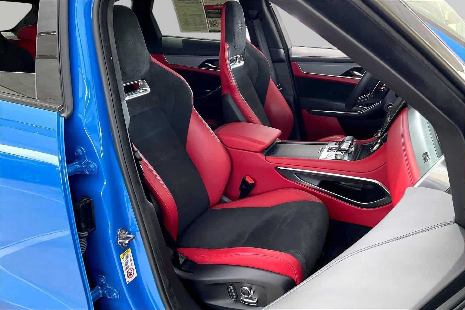 Used 2023 Jaguar F-PACE SVR AWD/4WD image 9