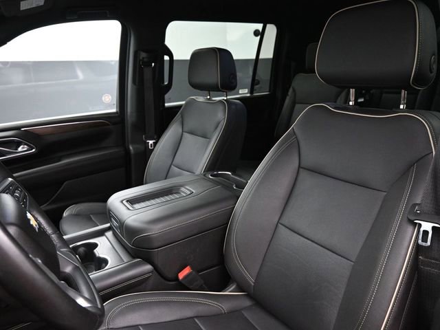 Used 2023 Chevrolet Suburban Premier AWD/4WD image 13