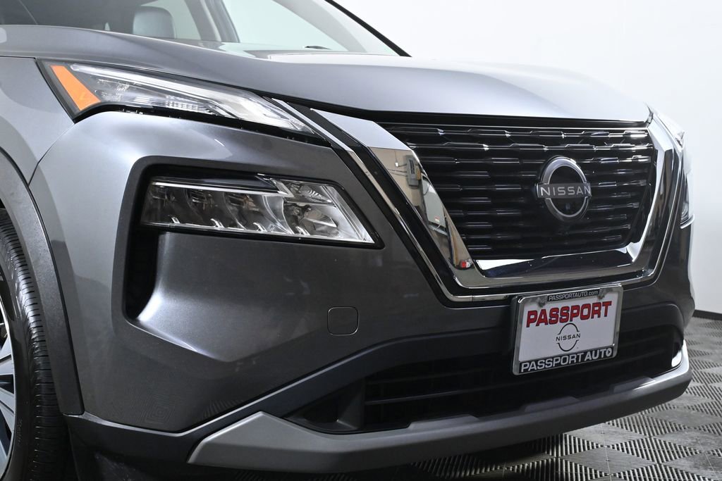 Used 2023 Nissan Rogue SV w/ SV Premium B Package image 6