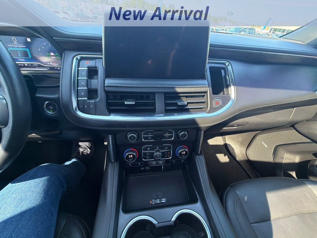 Certified 2022 Chevrolet Tahoe Z71 w/ Luxury Package AWD/4WD image 12