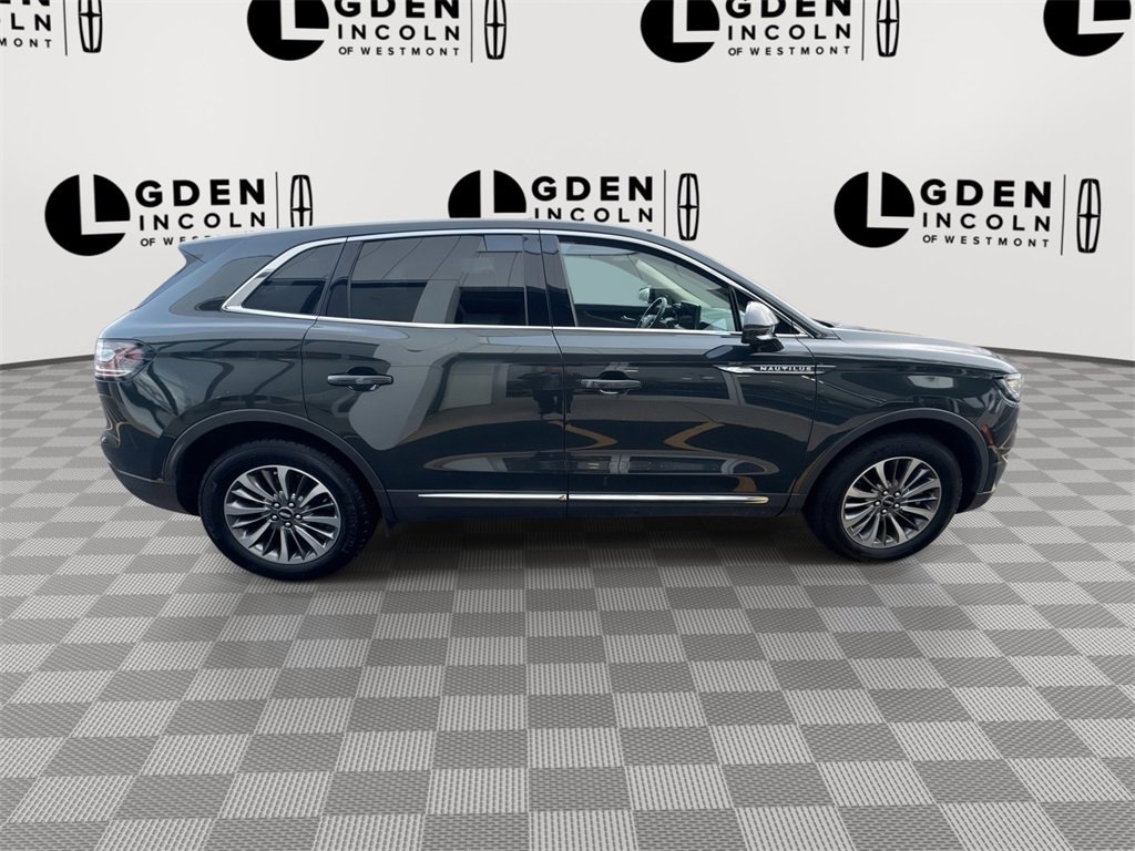 Certified 2022 Lincoln Nautilus FWD w/ Premium Package image 9