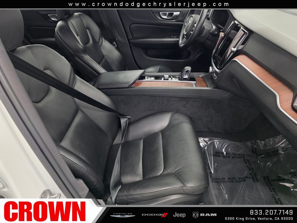 Used 2024 Volvo S60 B5 Plus AWD/4WD image 11