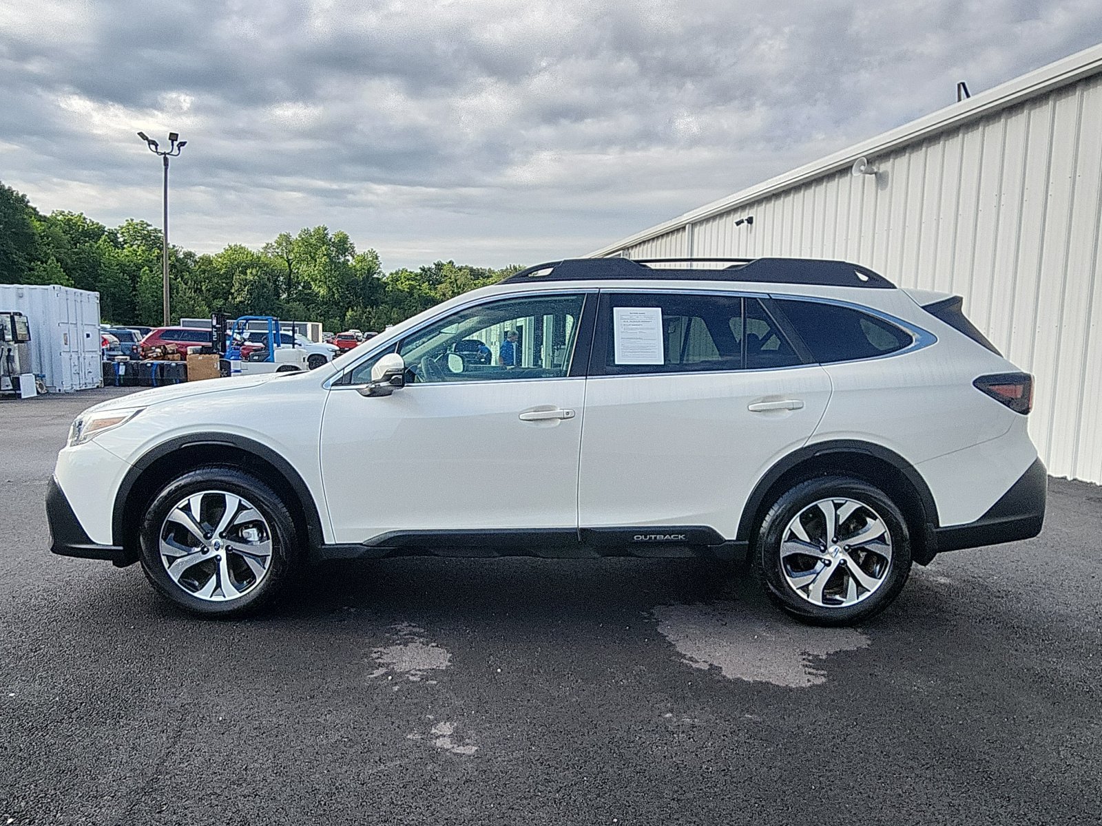 Used 2022 Subaru Outback Limited XT w/ Popular Package #2 AWD/4WD image 2