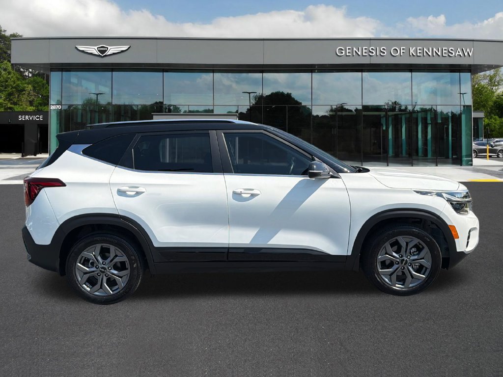 Used 2024 Kia Seltos S FWD image 9
