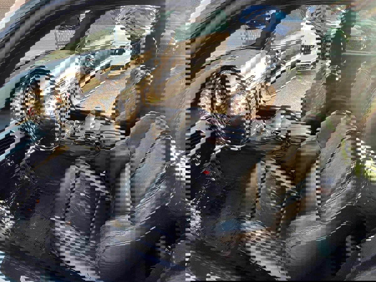 Used 2010 BMW M3 Coupe image 19