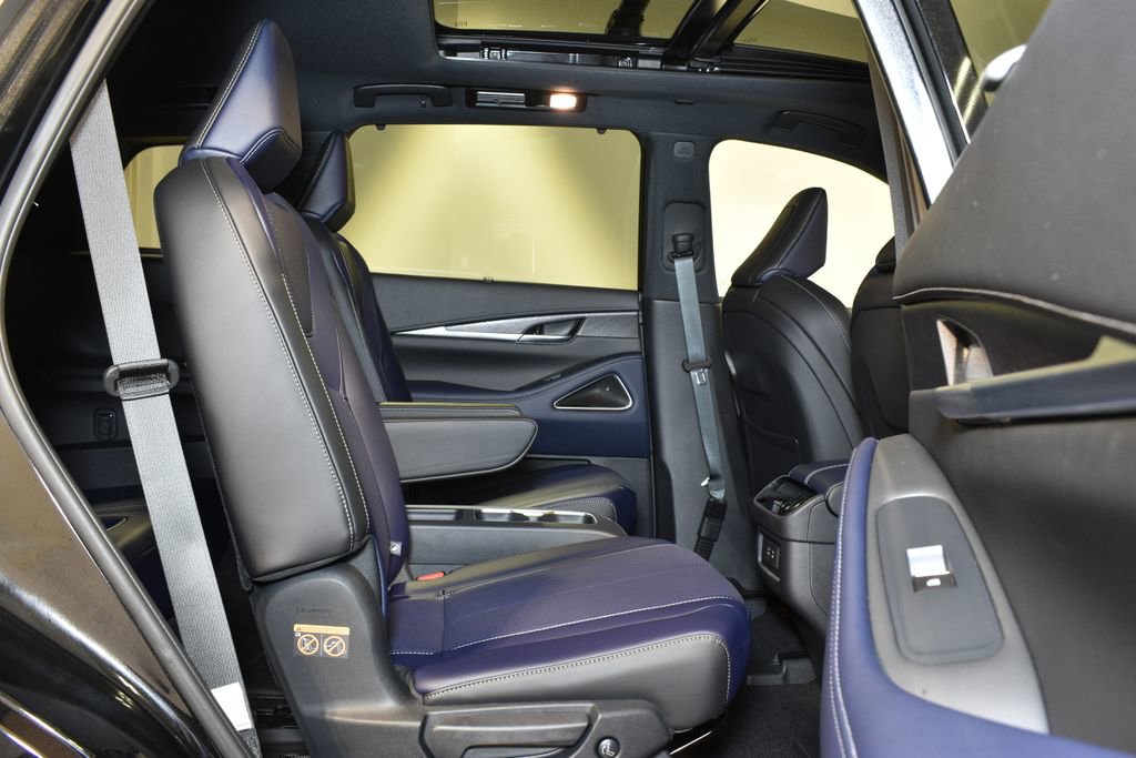 Certified 2026 INFINITI QX60 Sport w/ Dark Cargo Package image 30