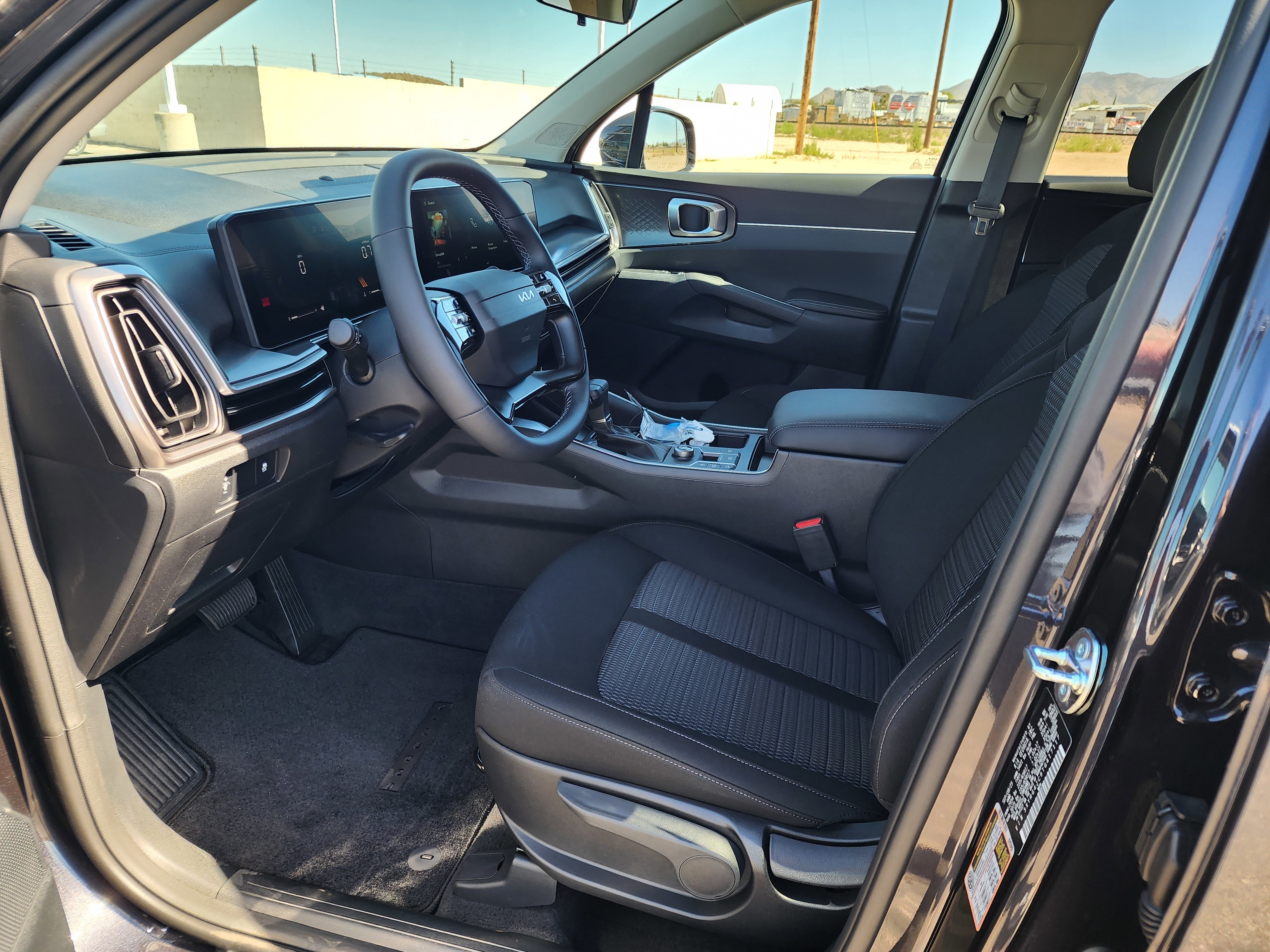New 2026 Kia Sorento LX image 13