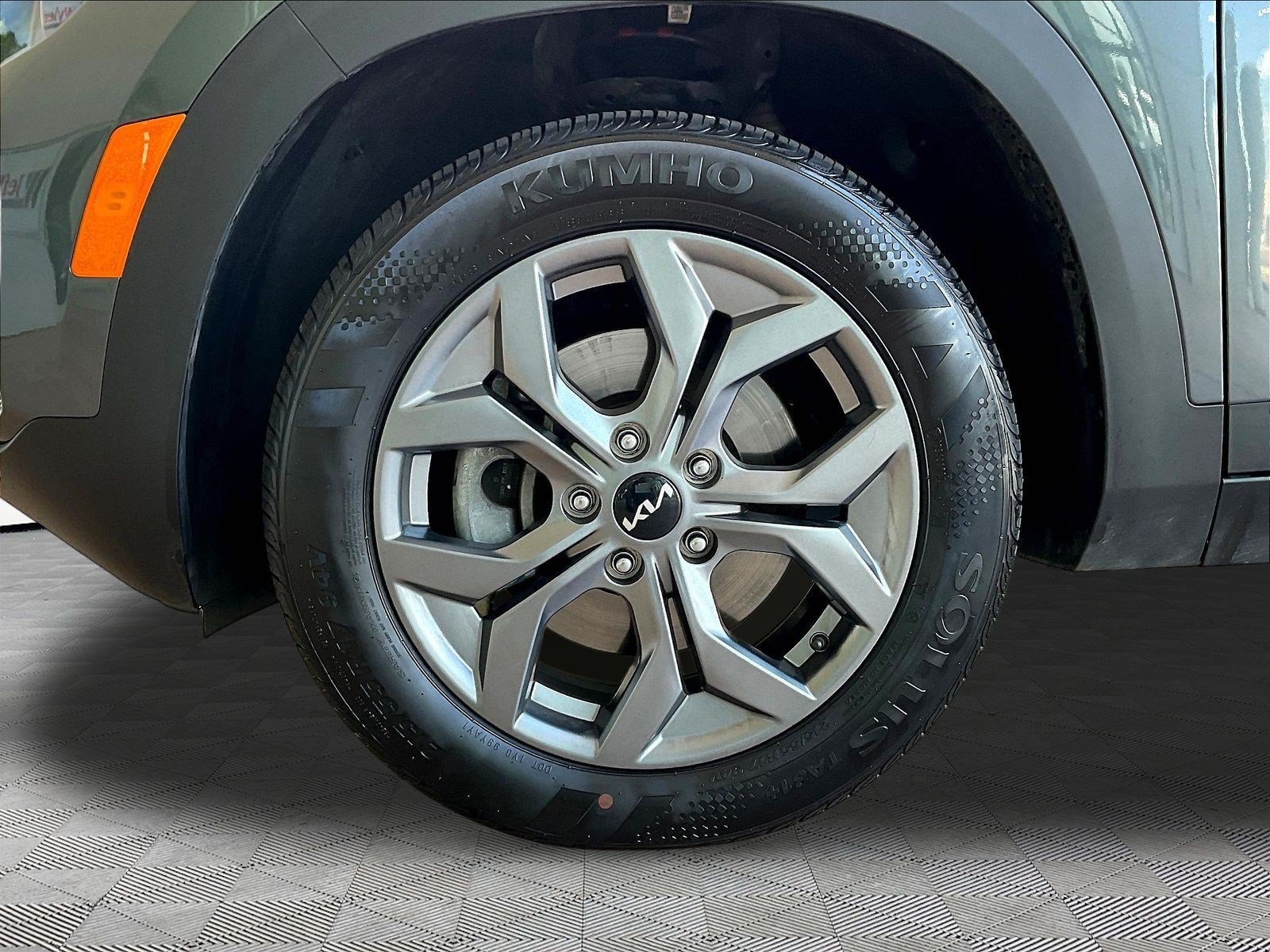 Used 2024 Kia Seltos S AWD/4WD image 31