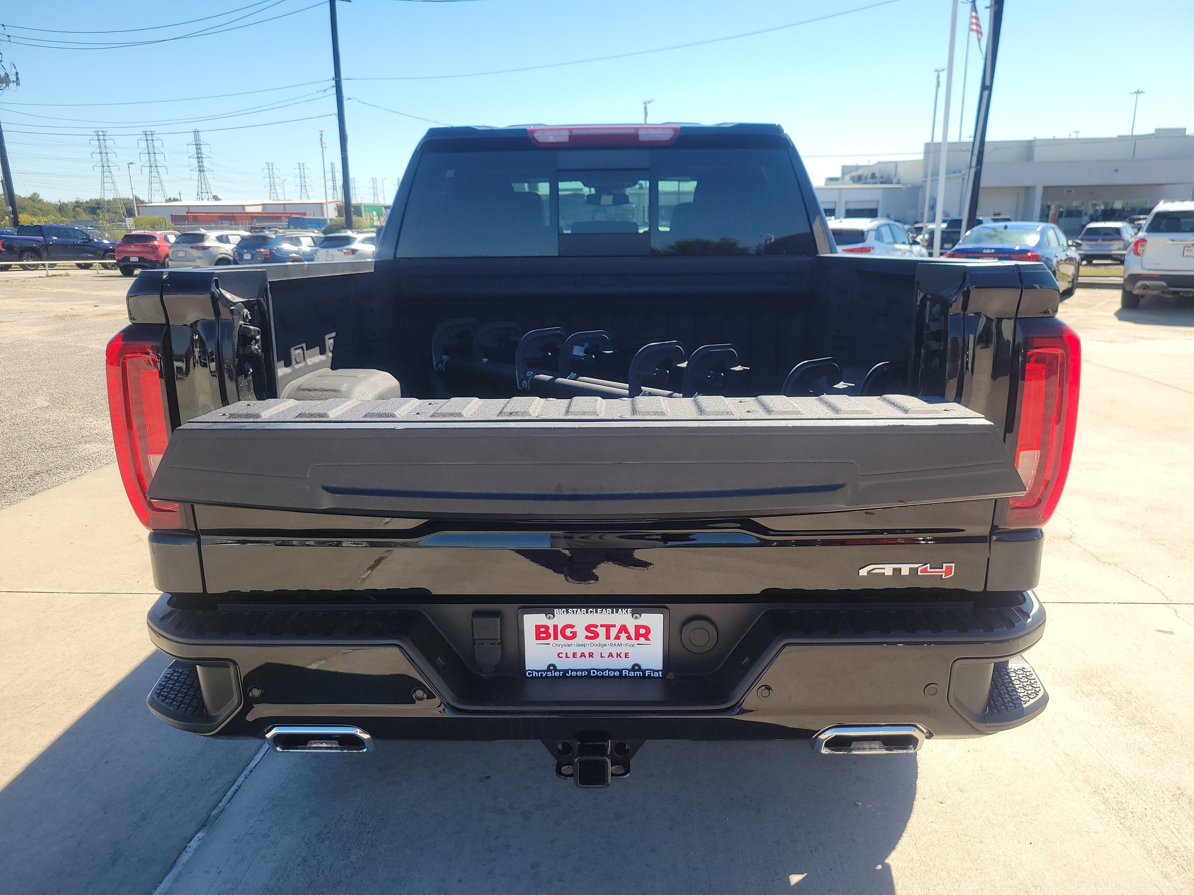Used 2024 GMC Sierra 1500 AT4 w/ AT4 Preferred Package image 28