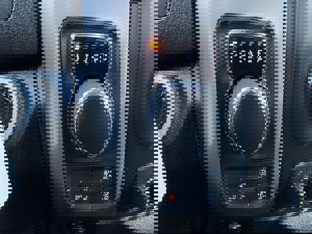 Used 2022 RAM 1500 Classic SLT image 21