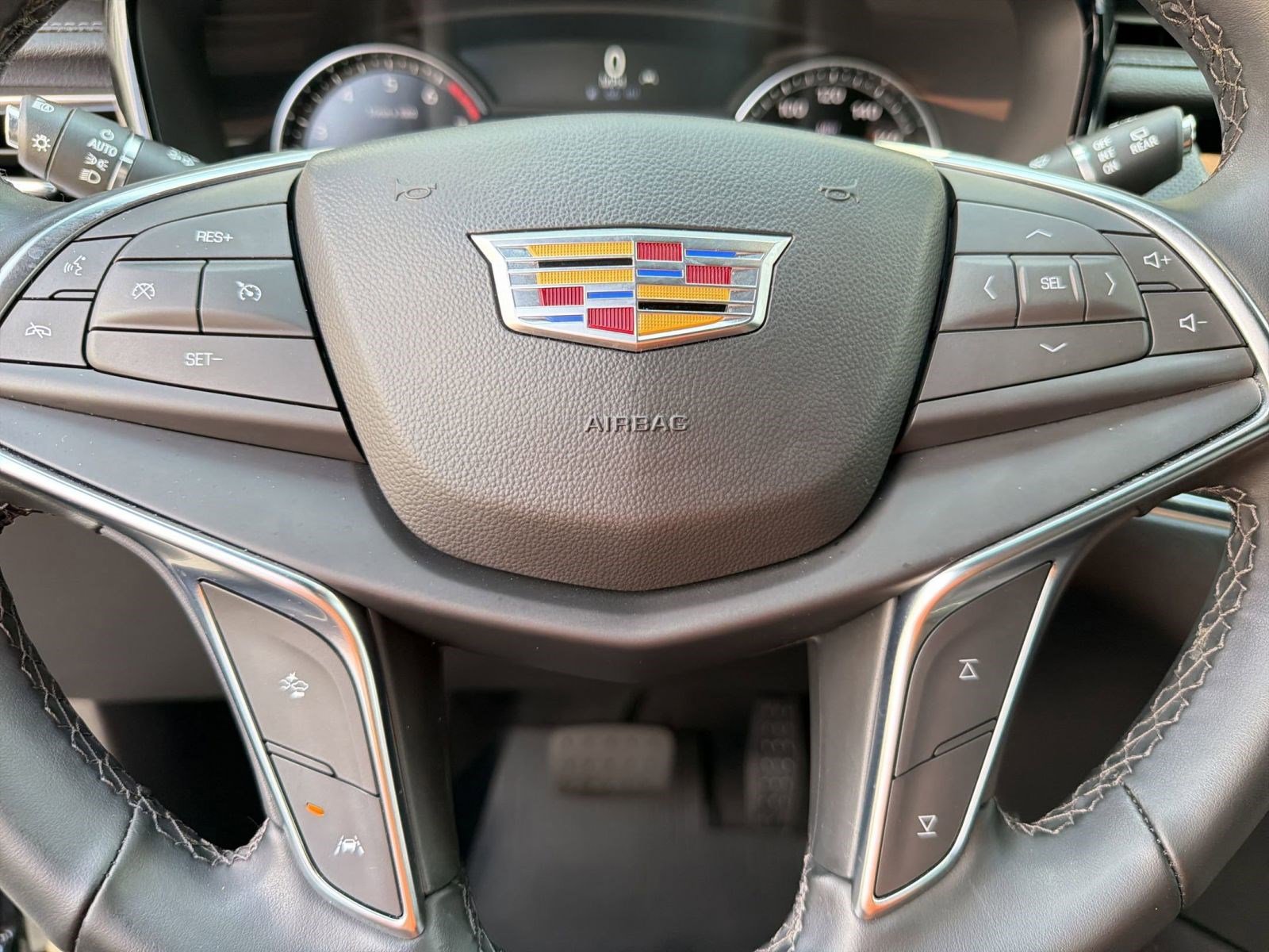 Certified 2025 Cadillac XT5 Luxury w/ LPO, Floor Liner Package FWD image 22