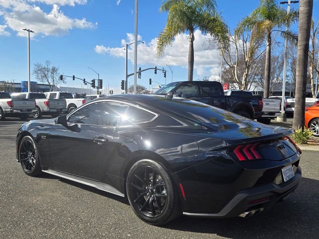 Used 2025 Ford Mustang GT Premium image 9