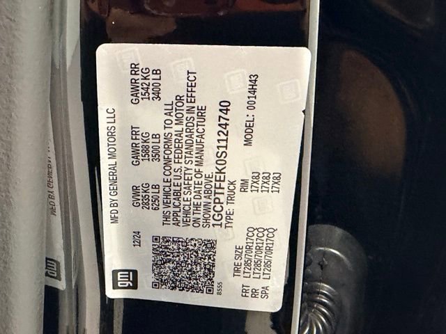 Certified 2025 Chevrolet Colorado ZR2 w/ Midnight Edition image 23