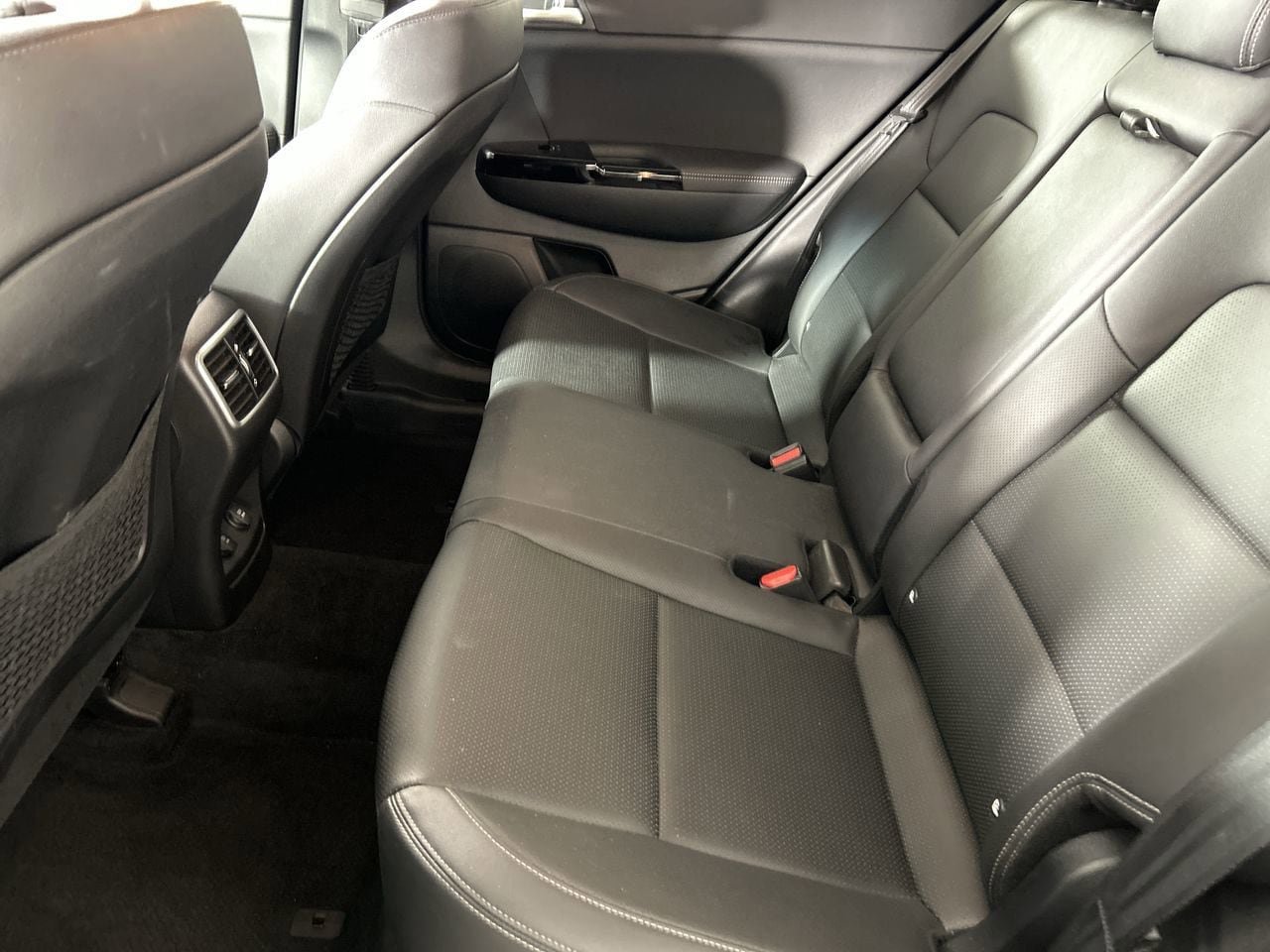 Used 2021 Kia Sportage EX FWD image 23