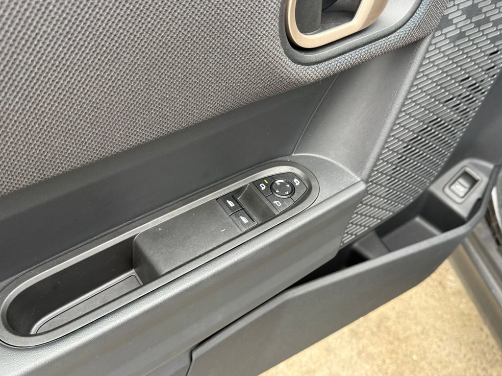 Certified 2025 MINI Cooper 2-Door Hardtop FWD image 16