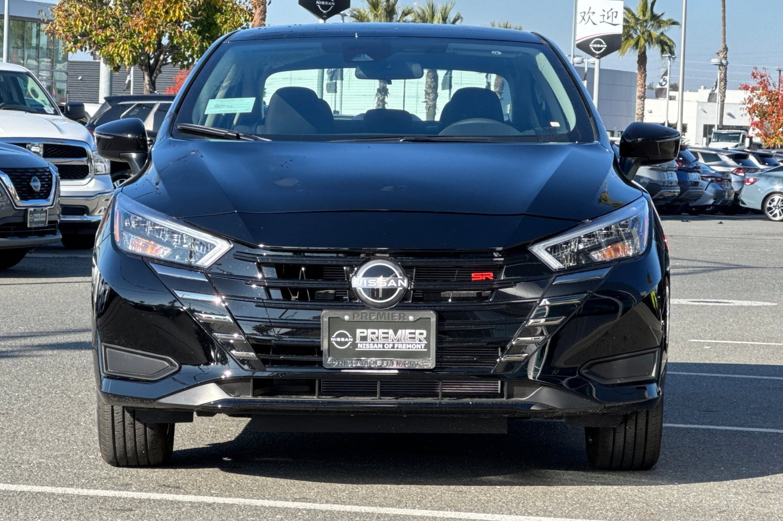 New 2025 Nissan Versa SR w/ Trunk Package image 6