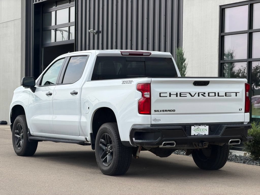 Used 2024 Chevrolet Silverado 1500 LT Trail Boss w/ LT Trail Boss Premium Package AWD/4WD image 3
