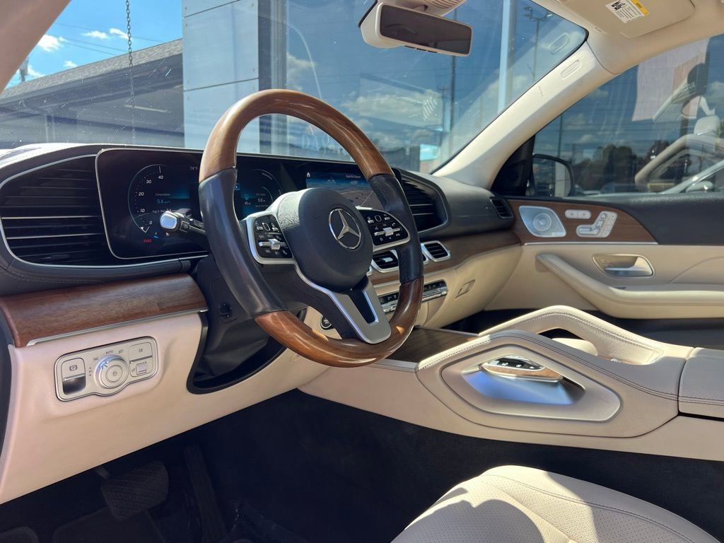 Used 2020 Mercedes-Benz GLS 450 4MATIC image 2