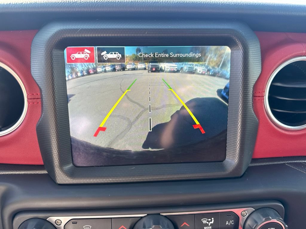 Used 2023 Jeep Wrangler Unlimited Rubicon 4xe AWD/4WD image 22