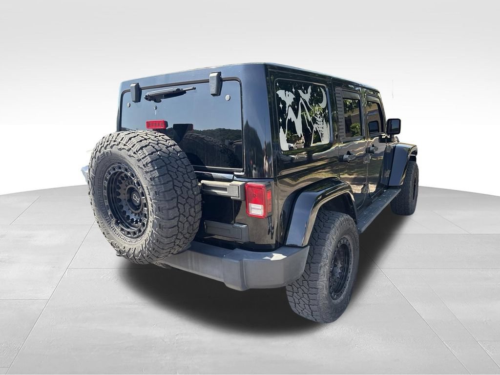 Used 2017 Jeep Wrangler Unlimited Rubicon w/ Connectivity Group AWD/4WD image 7