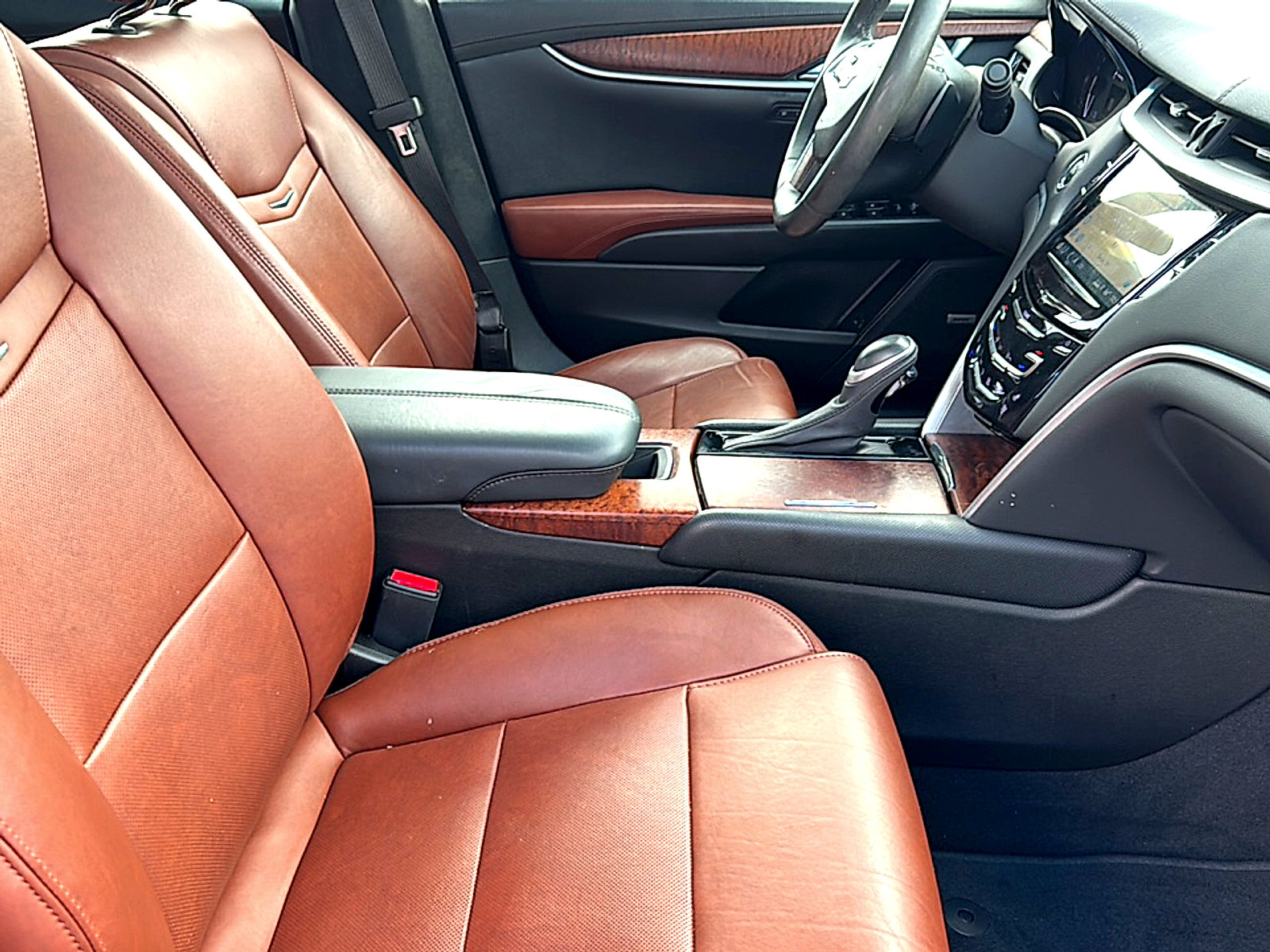 Used 2018 Cadillac XTS Luxury image 24