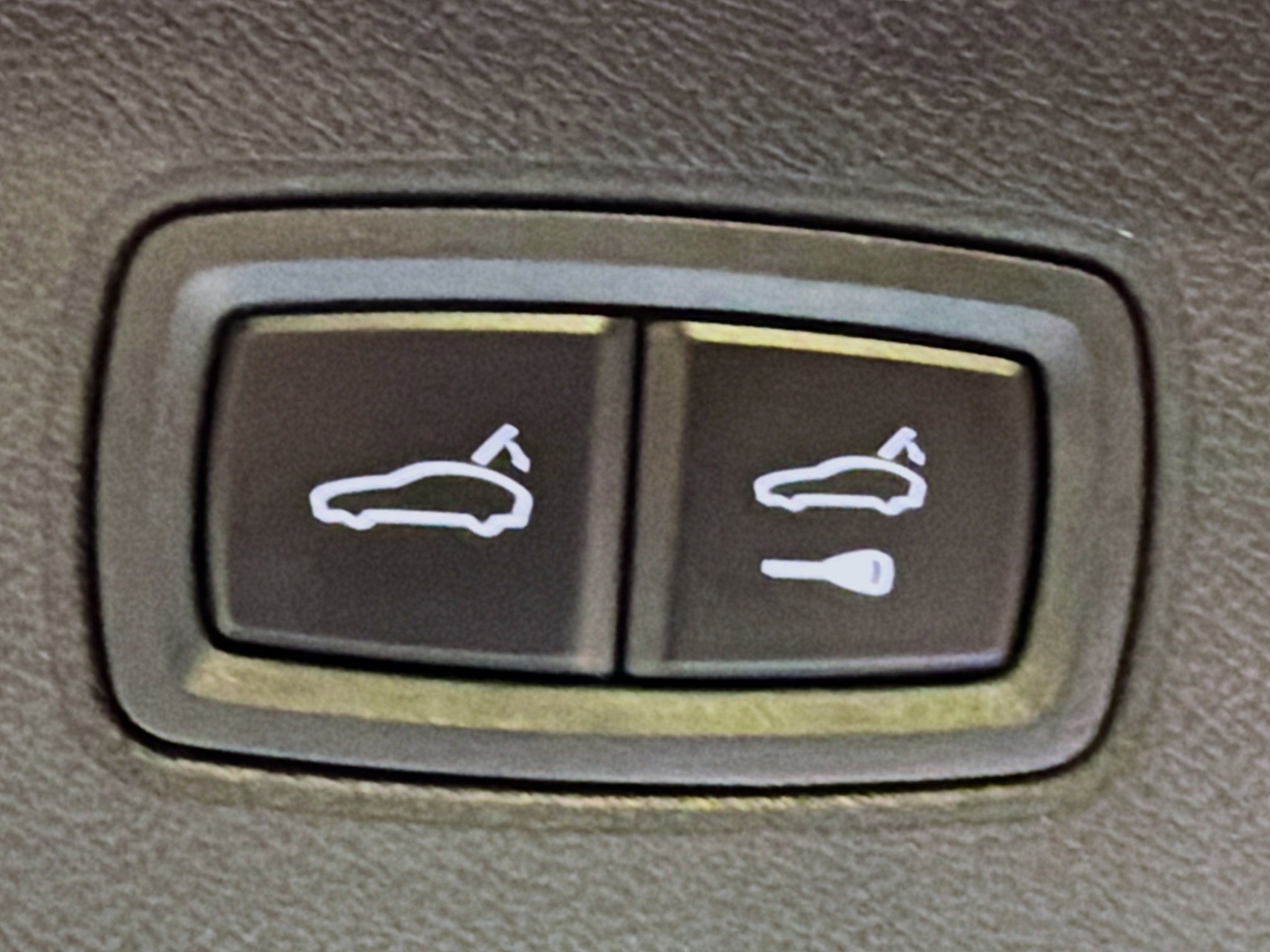 Certified 2025 Porsche Cayenne image 14