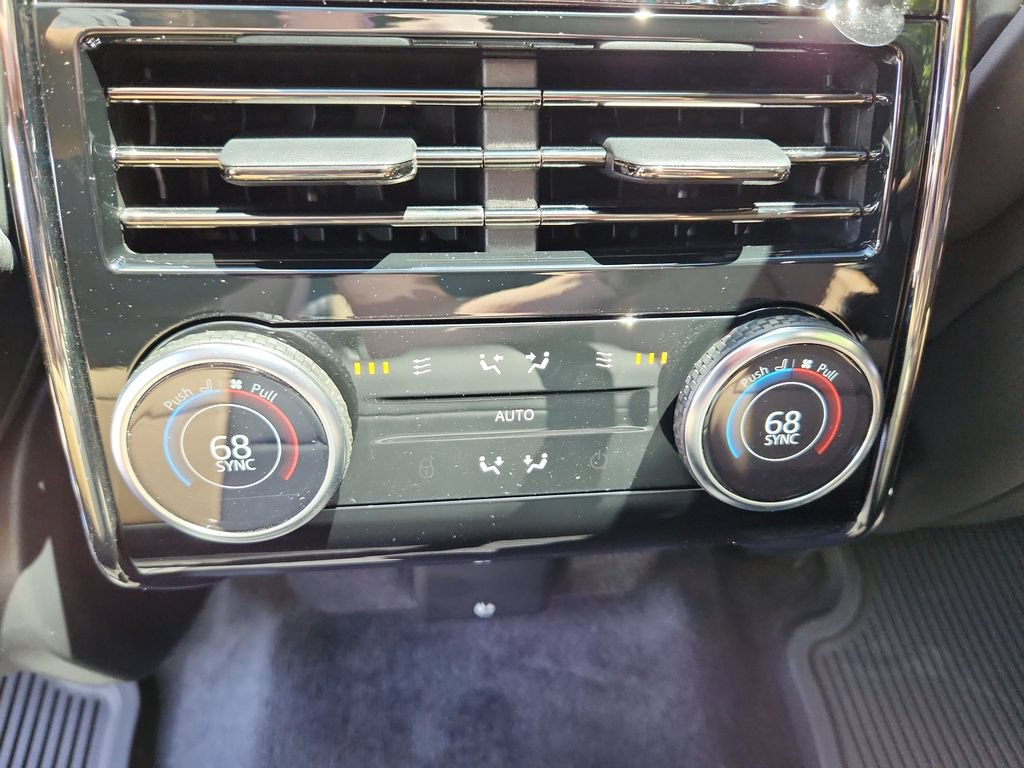 New 2026 Land Rover Range Rover Sport Dynamic SE AWD/4WD image 26
