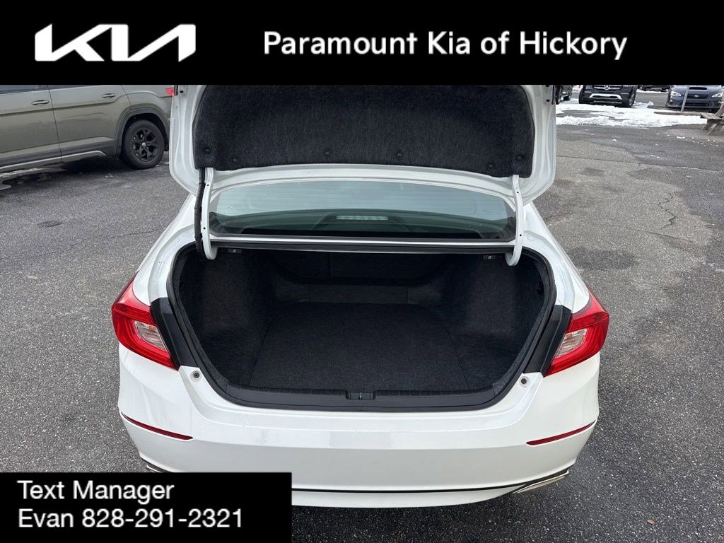 Used 2022 Honda Accord Sport image 9