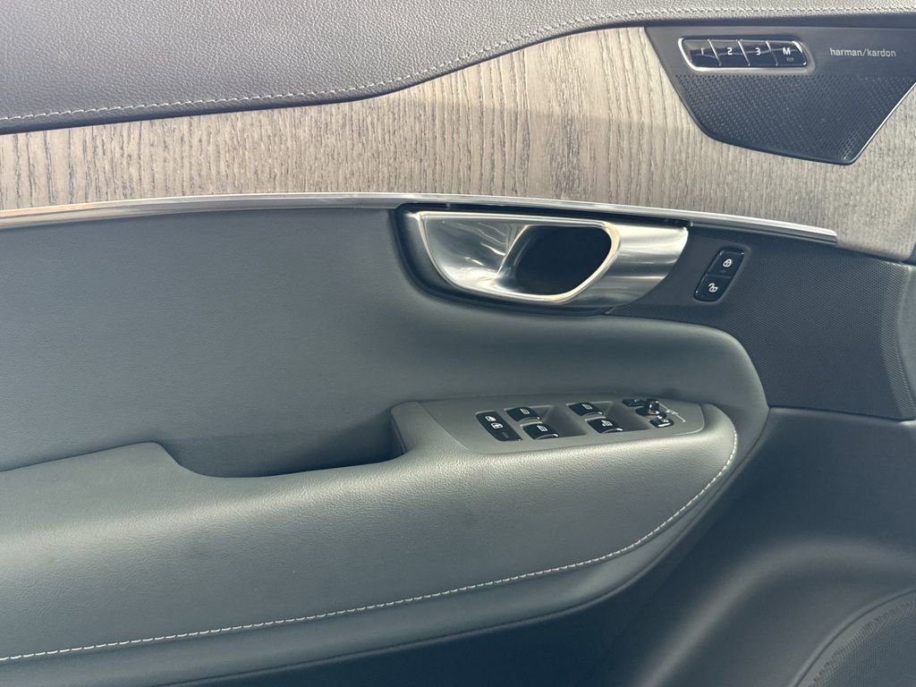 Certified 2023 Volvo XC90 B6 Ultimate AWD/4WD image 10
