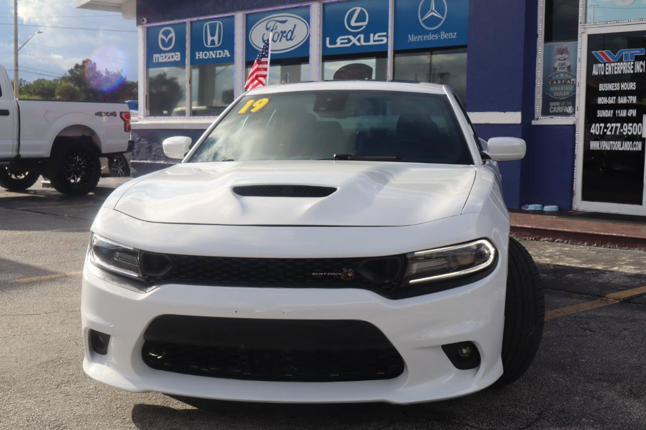 Used 2019 Dodge Charger Scat Pack w/ Technology Group RWD image 4