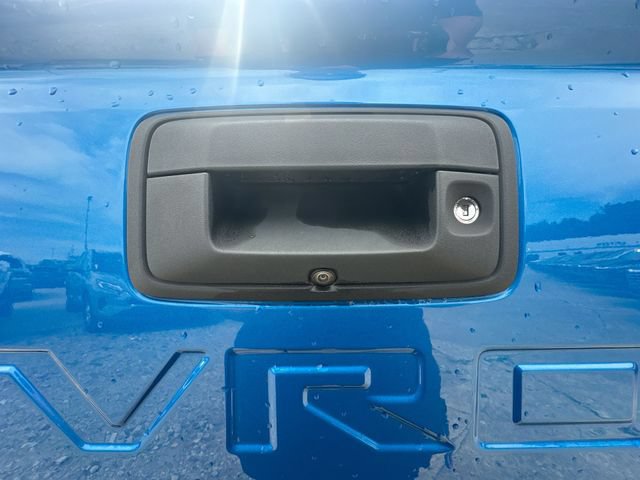 Used 2022 Chevrolet Colorado Z71 AWD/4WD image 45