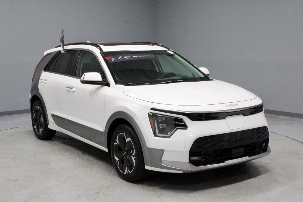 Used 2024 Kia Niro Wave w/ Wave Preserve Package