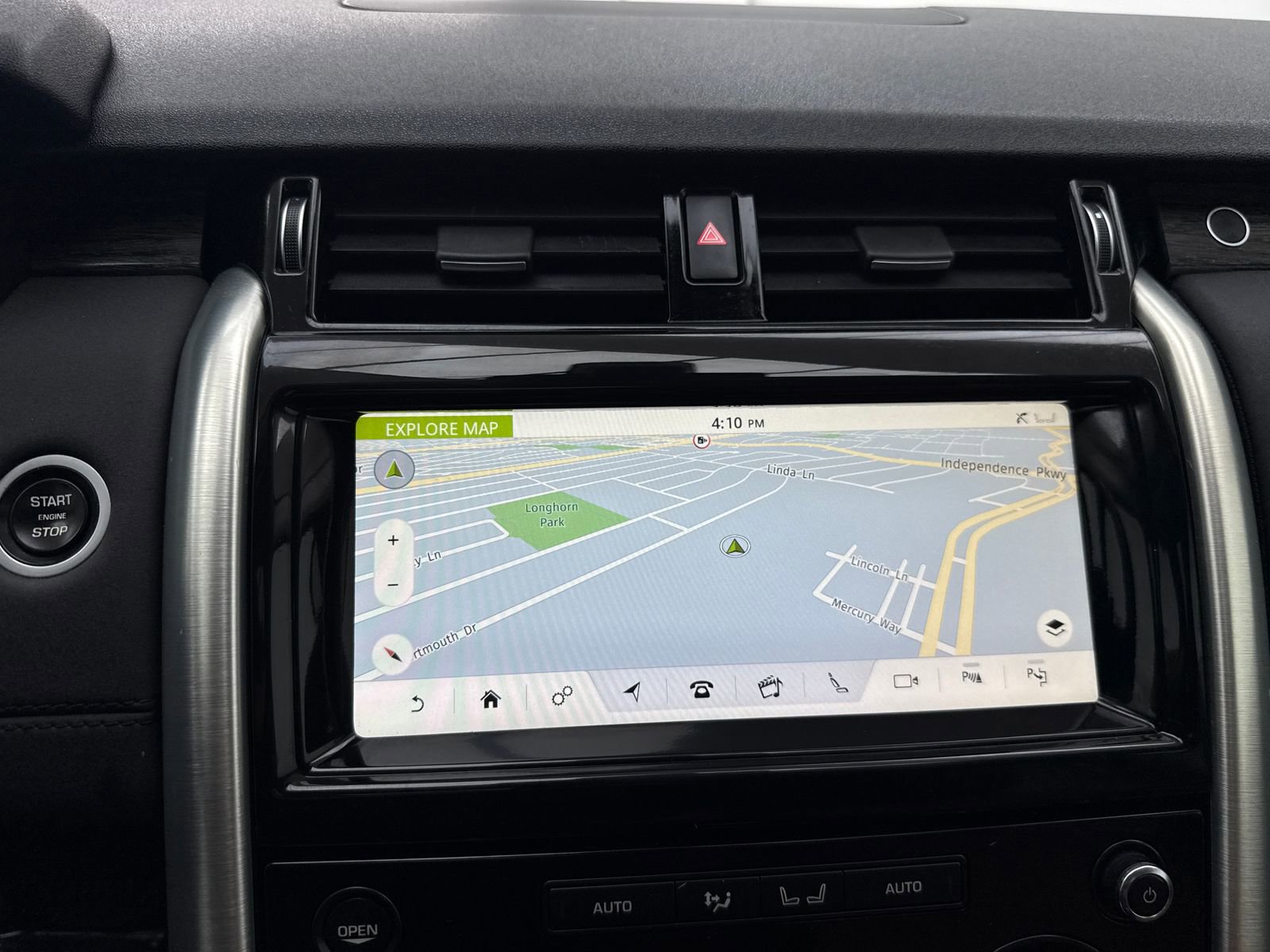 Used 2019 Land Rover Discovery HSE AWD/4WD image 25