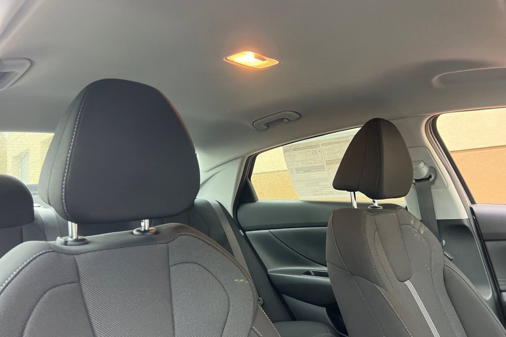 New 2026 Hyundai Elantra SE image 14