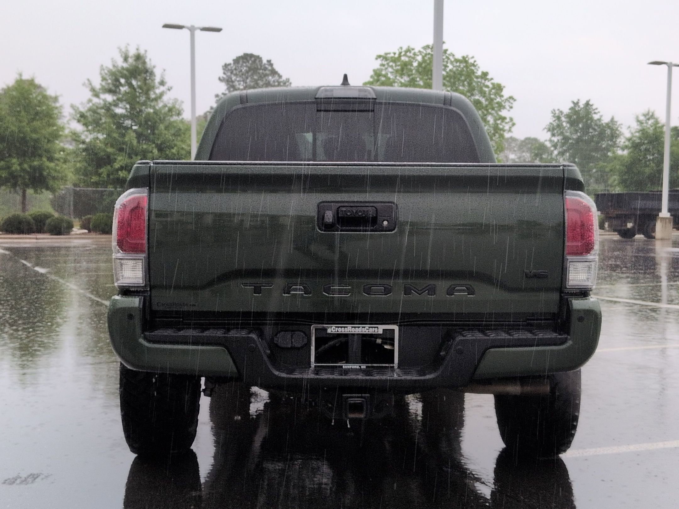 Used 2021 Toyota Tacoma TRD Off-Road w/ TRD Premium Off Road Package AWD/4WD image 5