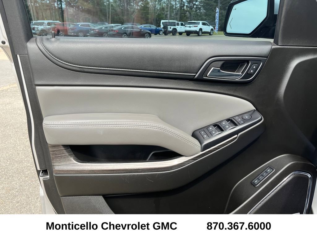 Used 2018 Chevrolet Suburban LT w/ LT Signature Package image 10