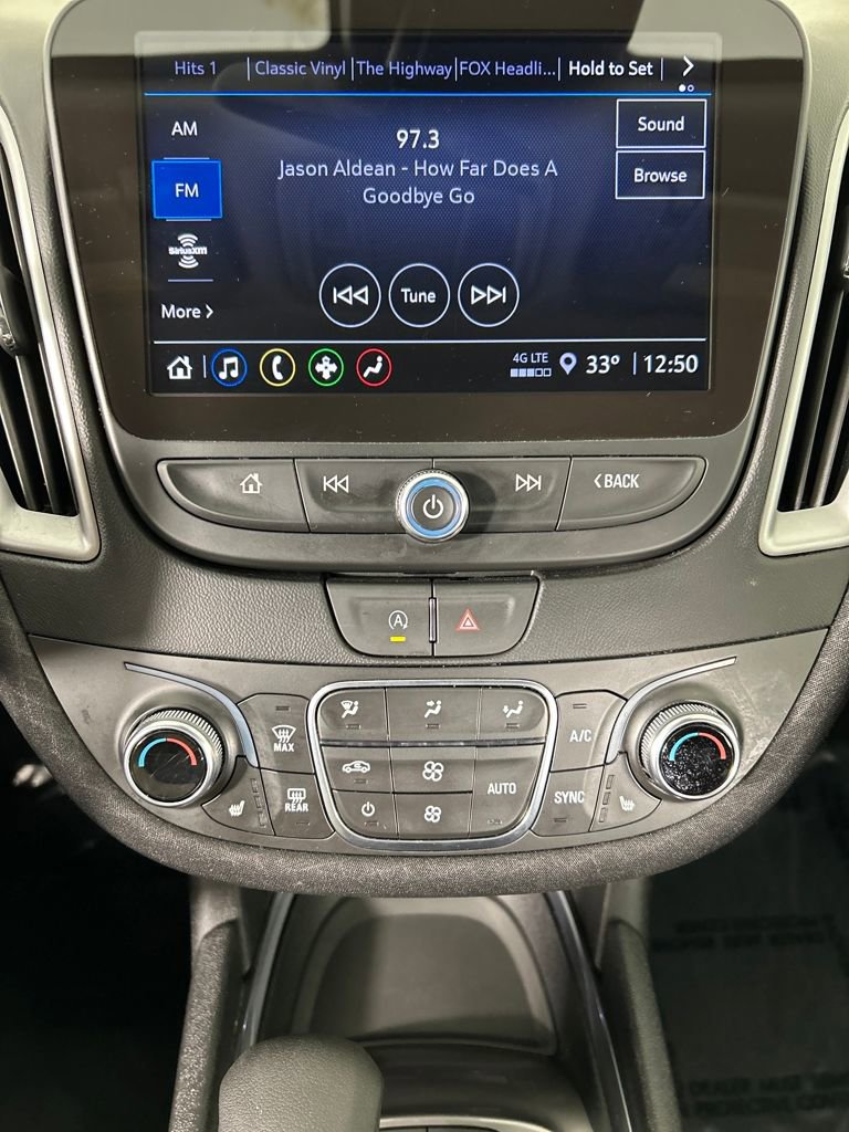 Used 2025 Chevrolet Malibu LT image 14