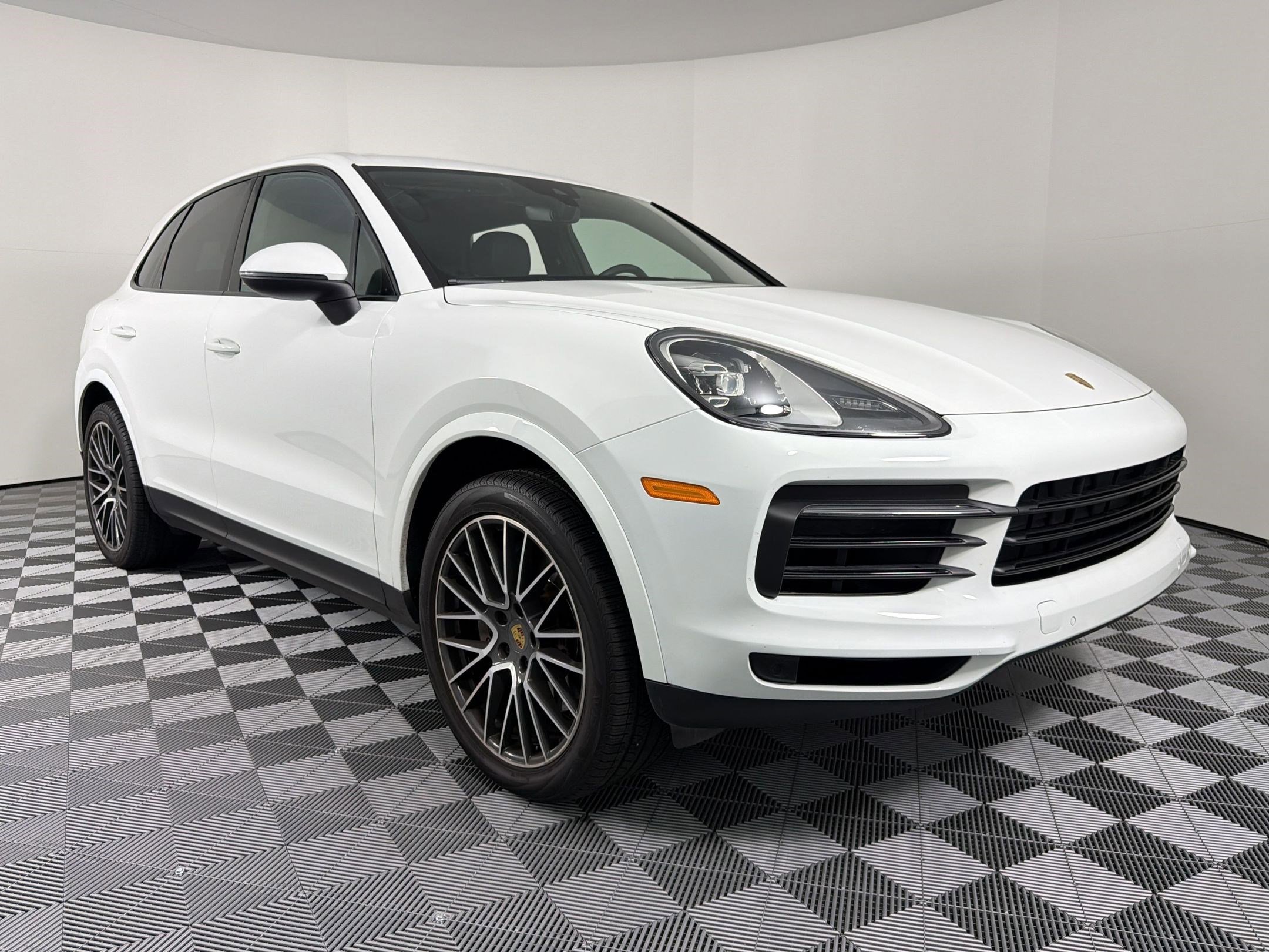 Certified 2019 Porsche Cayenne S image 7