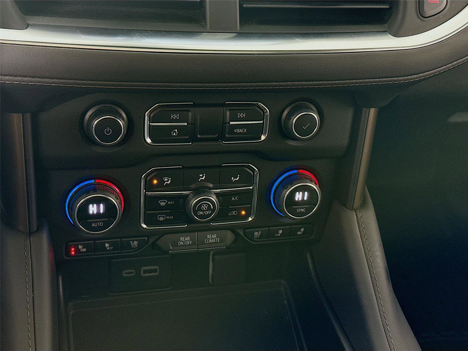 Used 2023 Chevrolet Tahoe High Country image 10