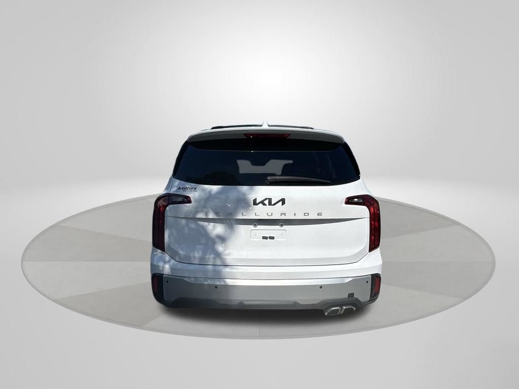 Used 2024 Kia Telluride S image 6