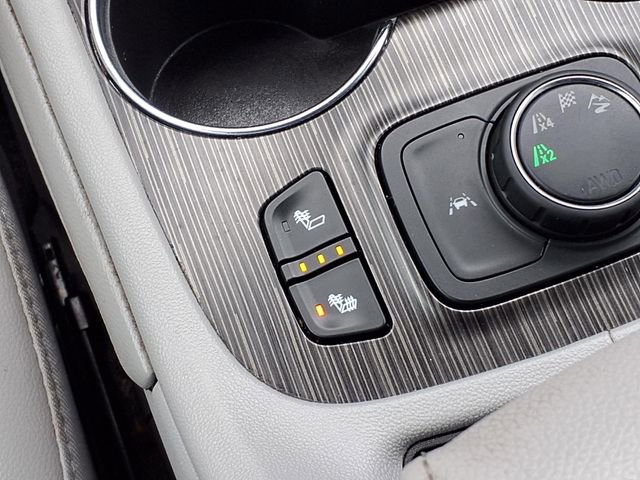 Used 2023 GMC Acadia SLT image 5