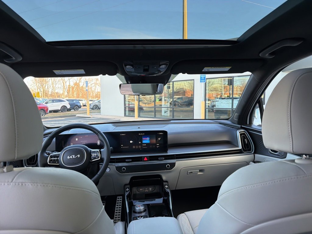 Used 2025 Kia Sorento SX Prestige image 26