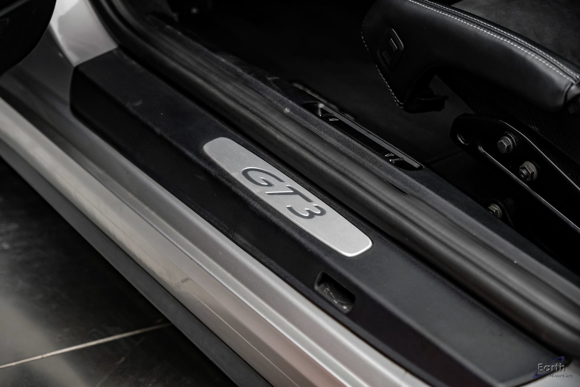 Used 2015 Porsche 911 GT3 RWD image 41