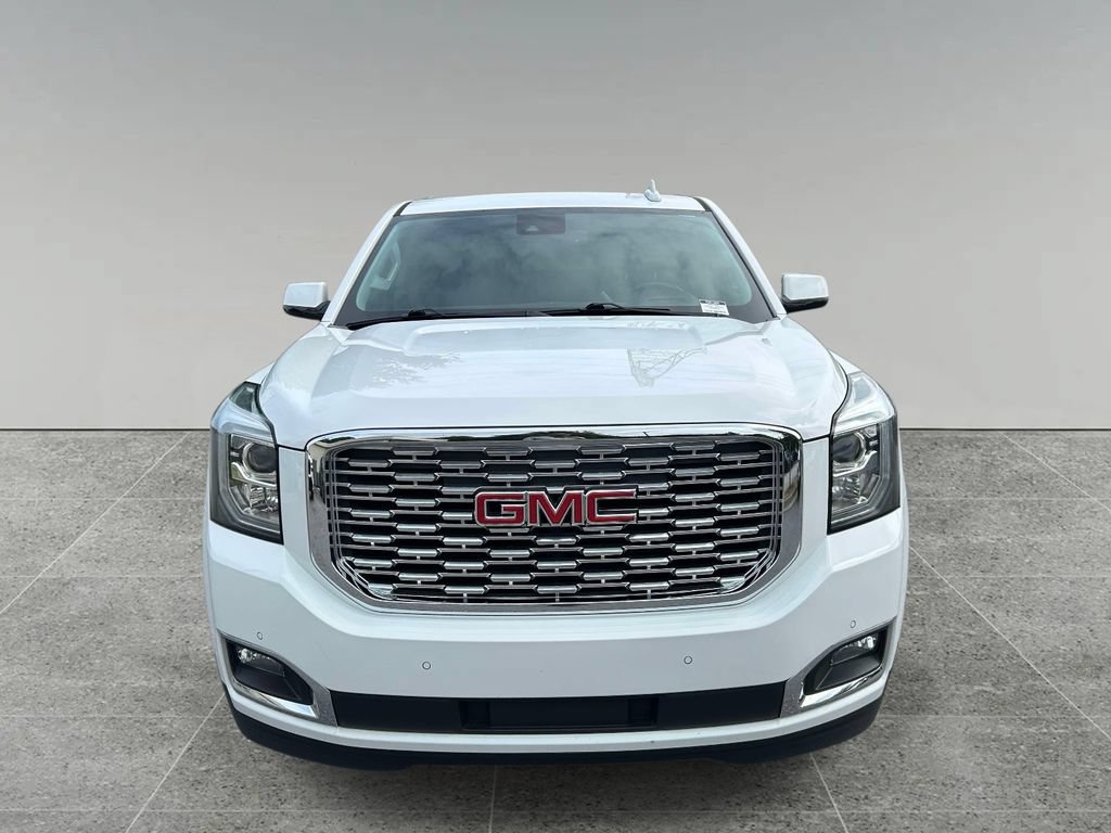Used 2020 GMC Yukon Denali w/ Denali Premium Package RWD image 9